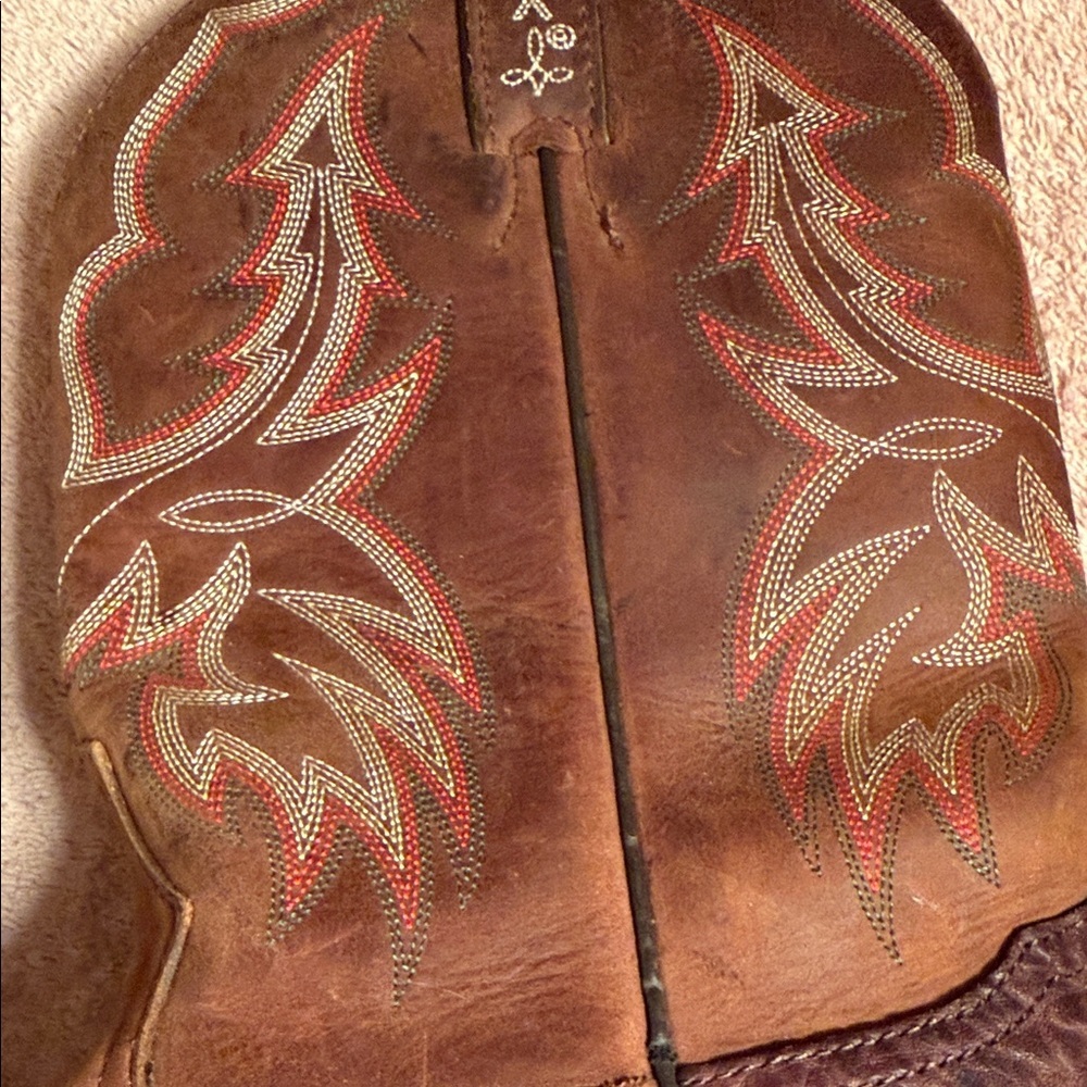 Tony Lama Red-Brown Embroidered Western Heeled Boots - Picture 9 of 16